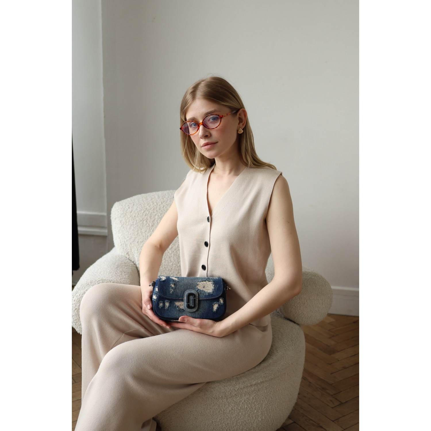 СУМКА MARC JACOBS THE RIP AND REPAIR DENIM CLOVER SHOULDER BAG