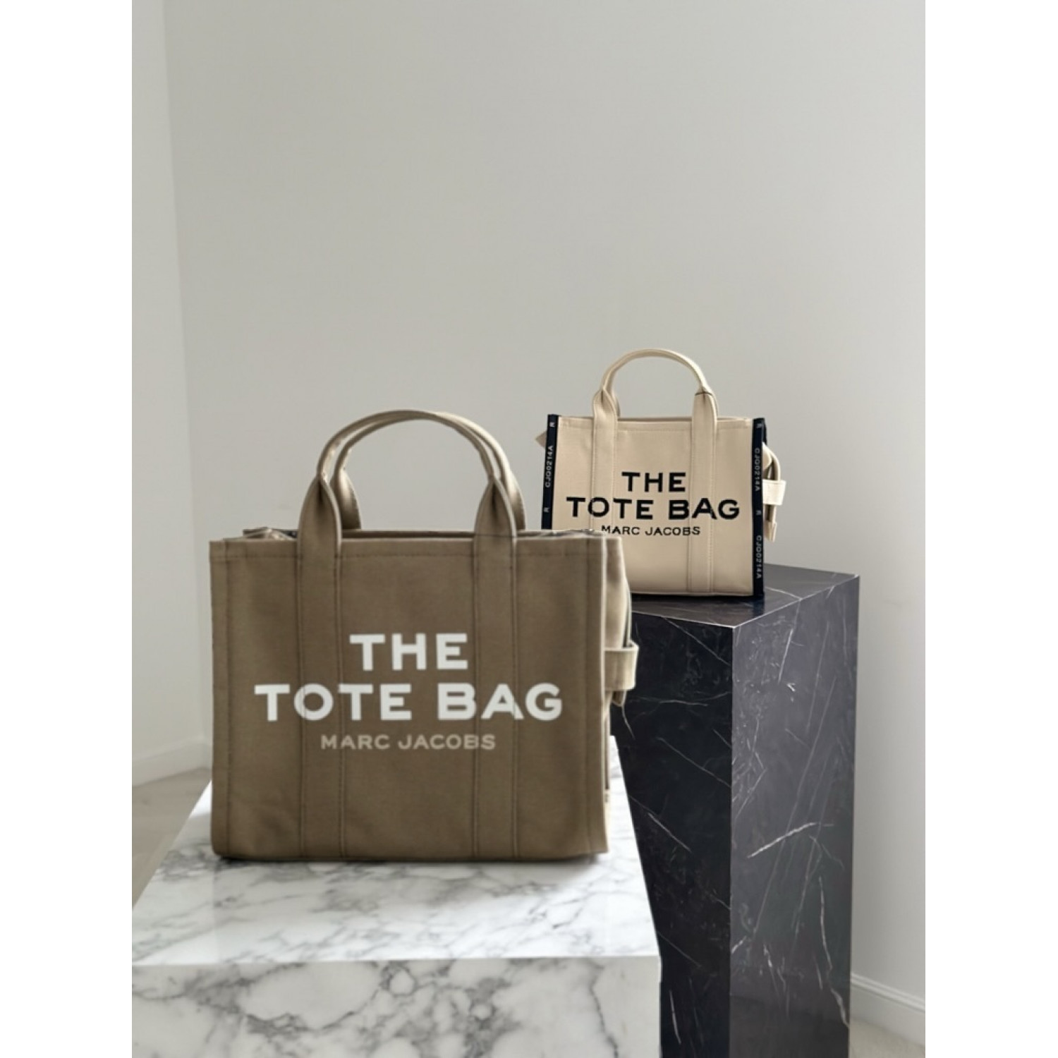 СУМКА MARC JACOBS THE MEDIUM TOTE BAG SLATE GREEN