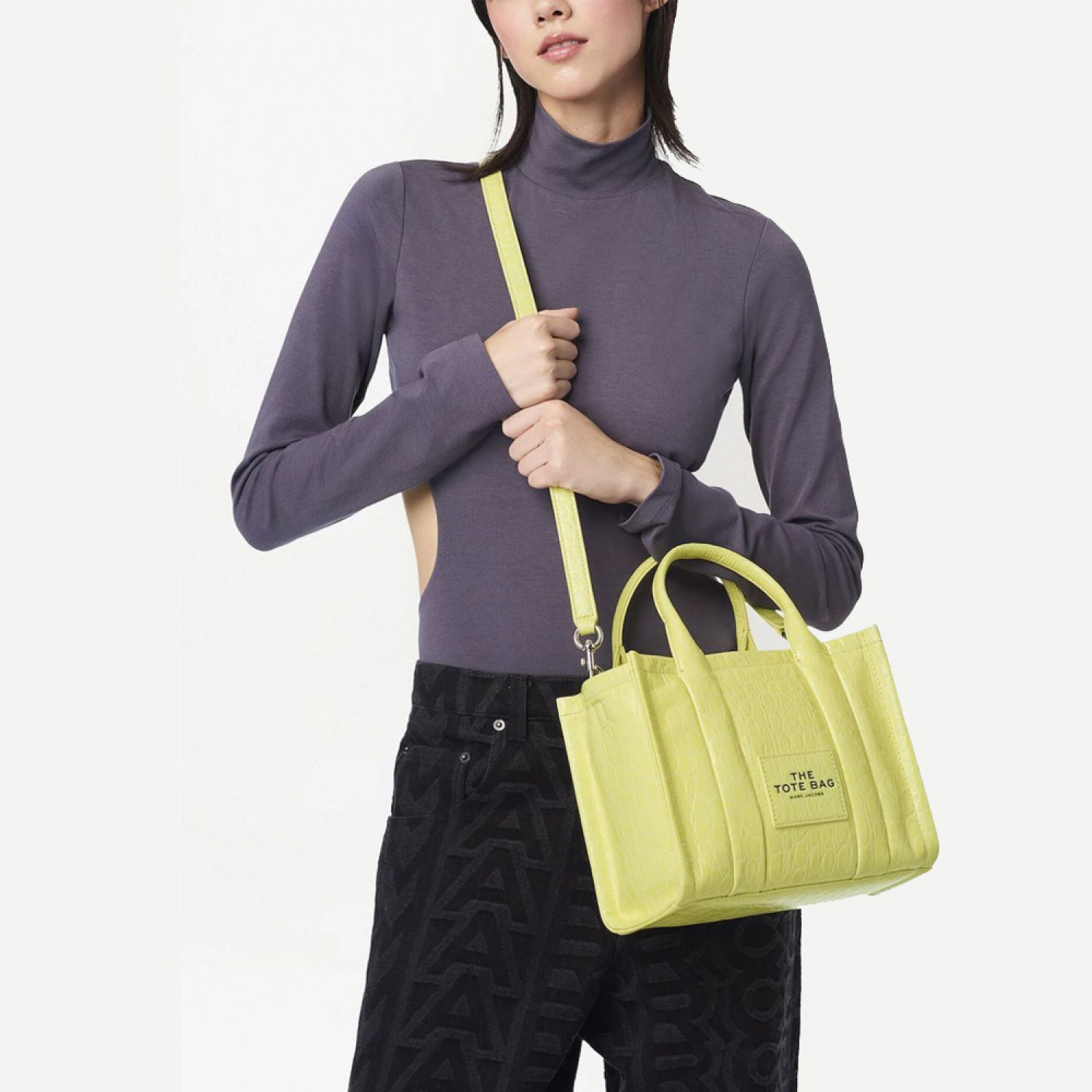 Сумка Marc Jacobs The Croc-Embossed Small Tote Bag – Tender Yellow Сумка Marc Jacobs The Croc-Embossed Small Tote Bag – Tender Yellow