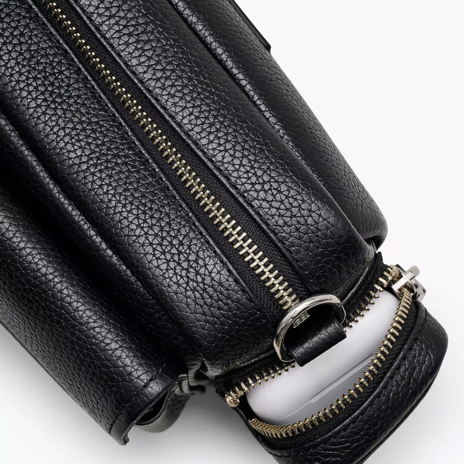 Сумка Marc Jacobs The Leather Cargo Bag - Black Сумка Marc Jacobs The Leather Cargo Bag - Black