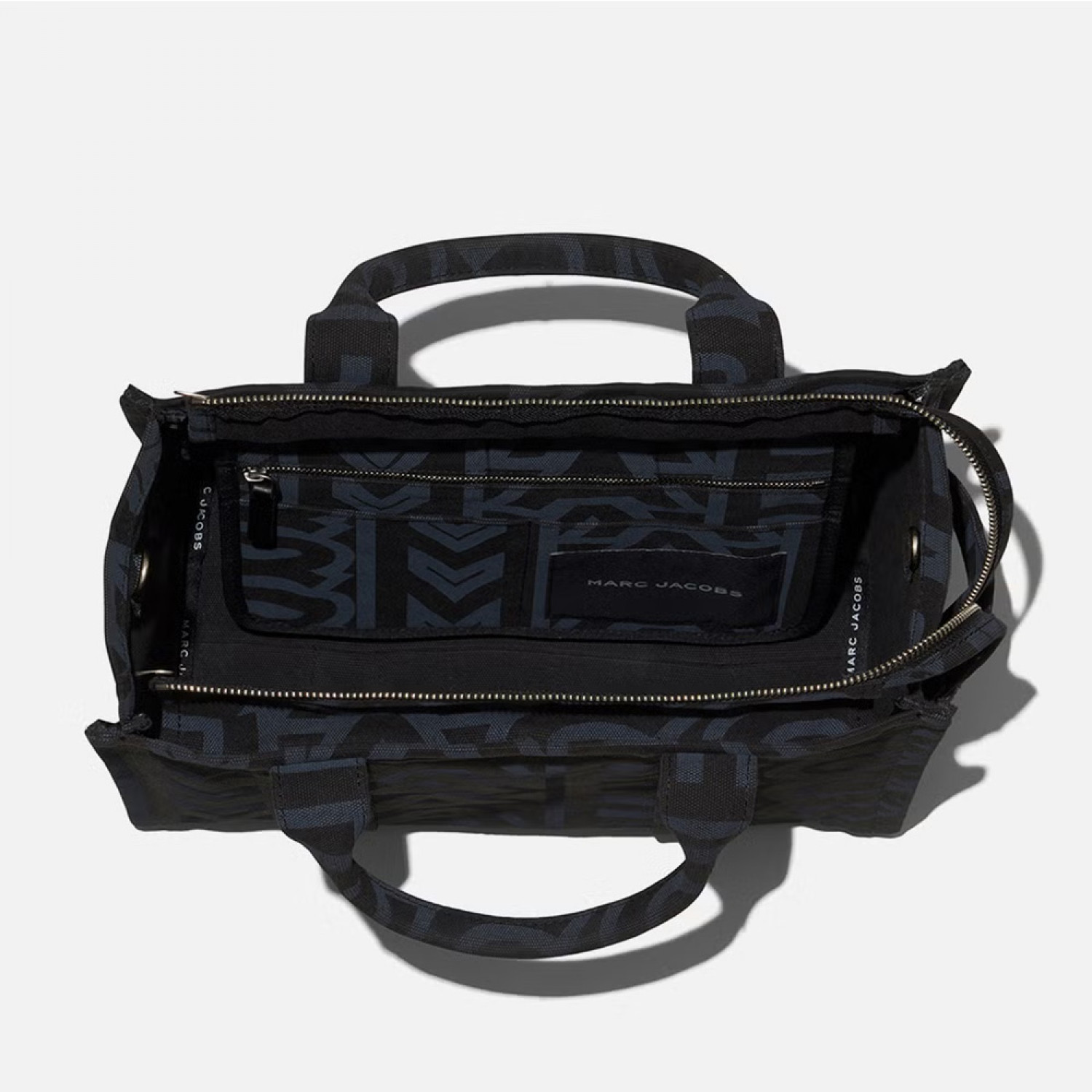 Сумка Marc Jacobs The Monogram Denim Medium Tote Bag Black Multi Сумка Marc Jacobs The Monogram Denim Medium Tote Bag Black Multi